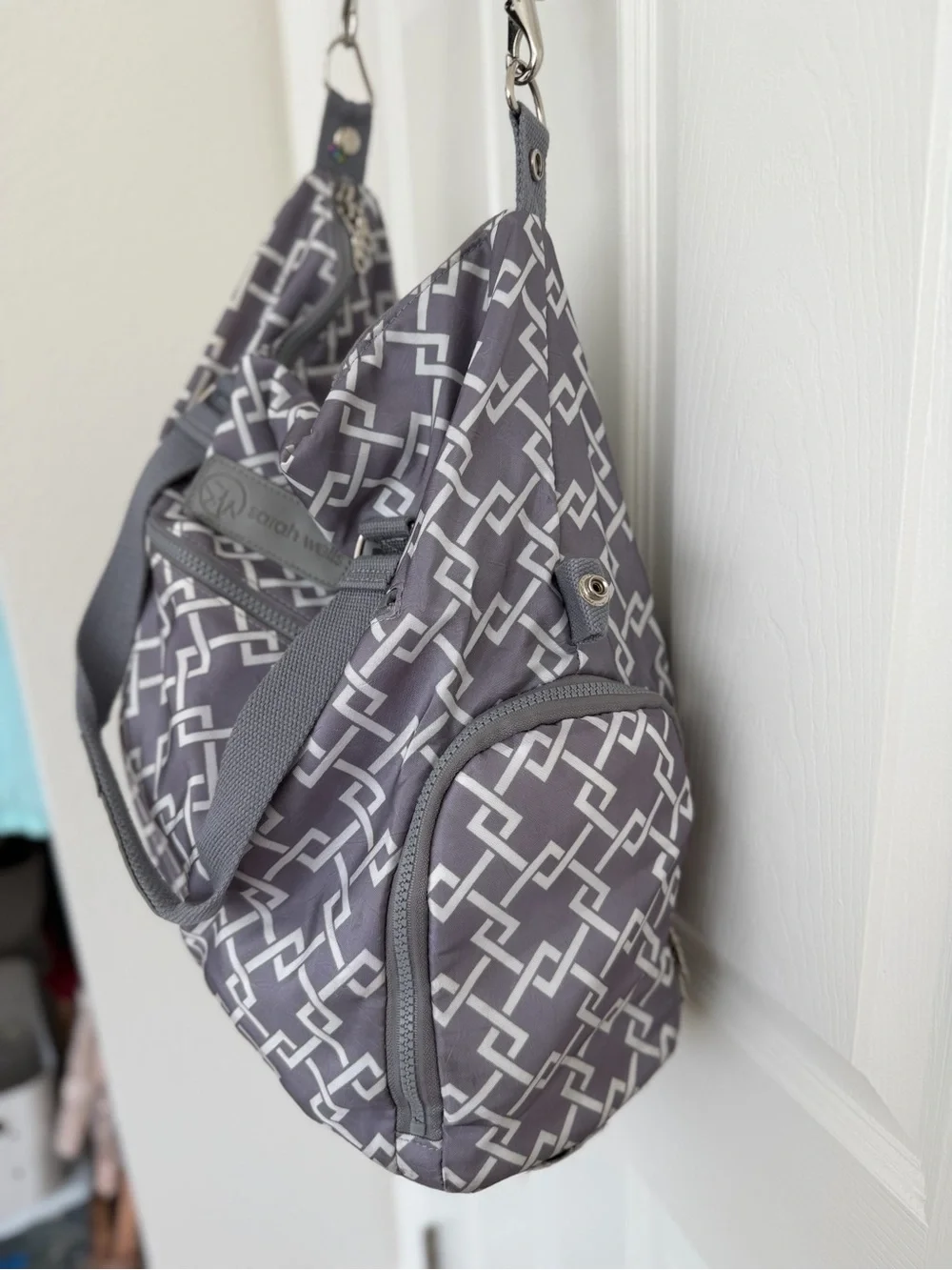 Sarah Wells Lizzy Breast Pump Tote - Gray Geometric